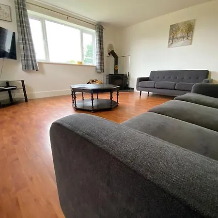 Idyllic Whitby Cottage, With Sea Views, Sleeps 6 Exterior photo