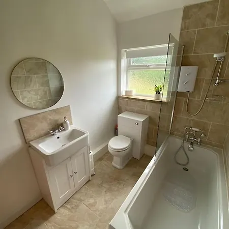 Idyllic Whitby Cottage, With Sea Views, Sleeps 6 Exterior photo